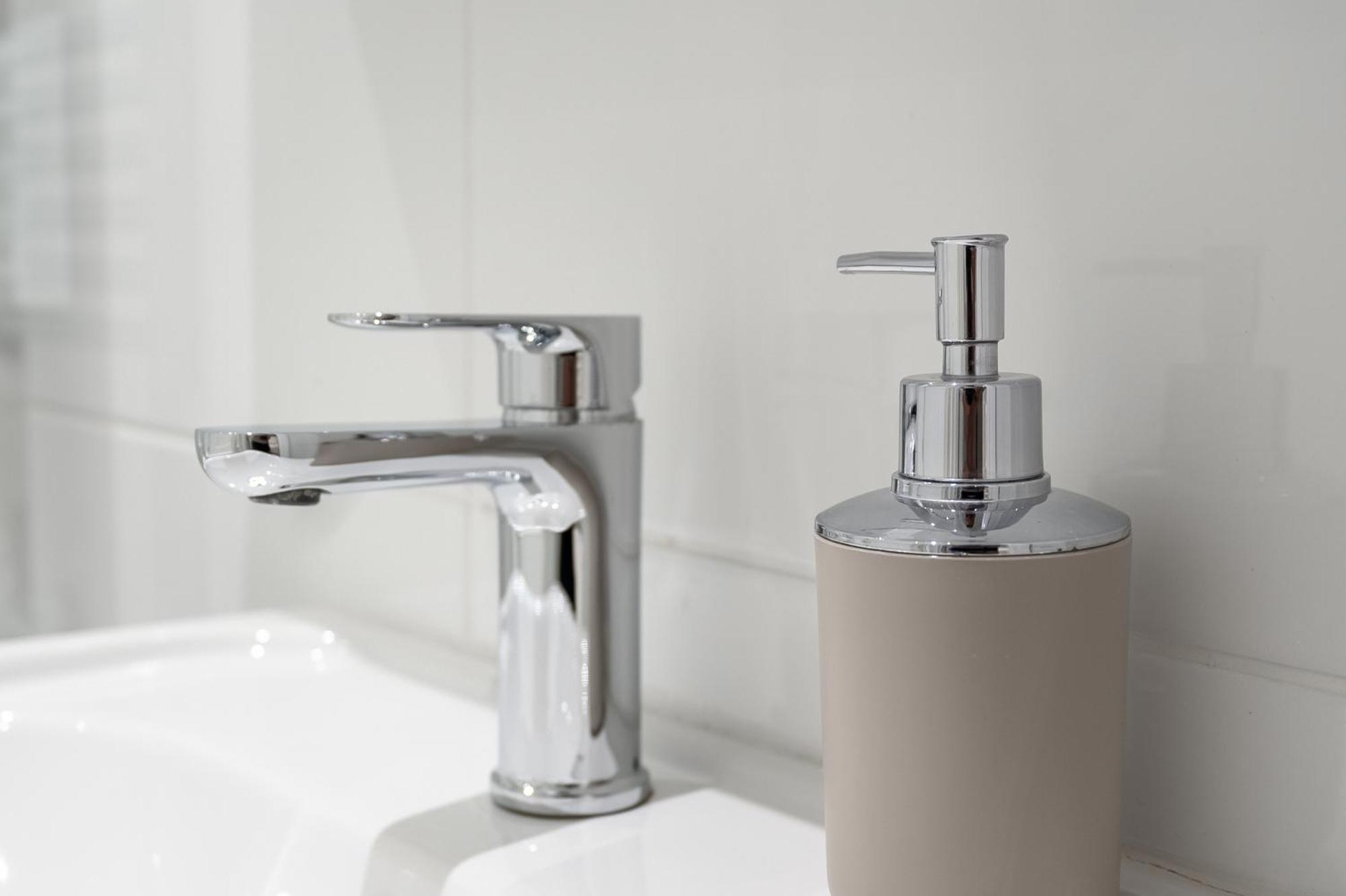 Beautiful Flat Near Central London - Entire Flat - Equipped Kitchen - Private Bathroom 외부 사진