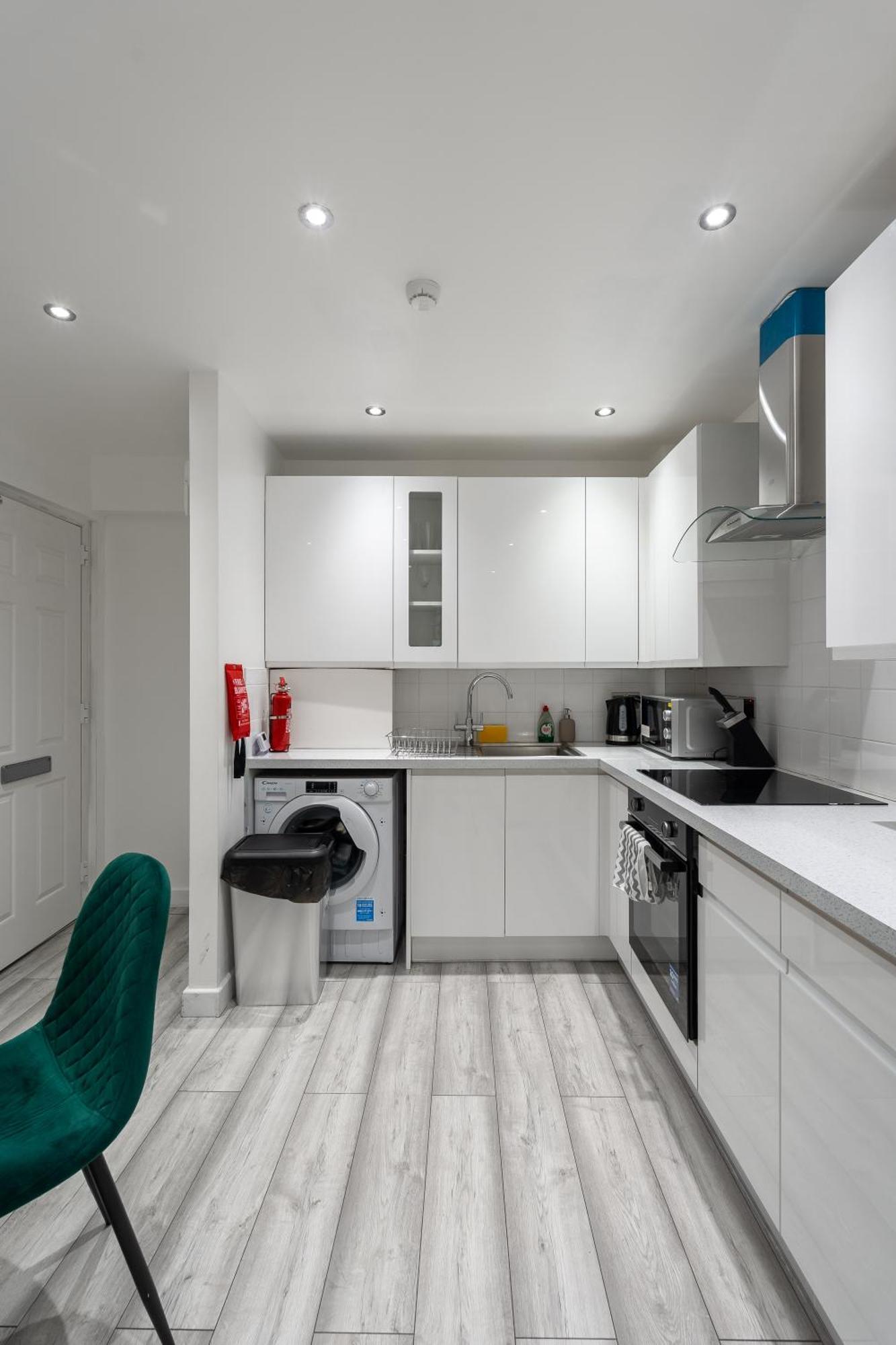 Beautiful Flat Near Central London - Entire Flat - Equipped Kitchen - Private Bathroom 외부 사진