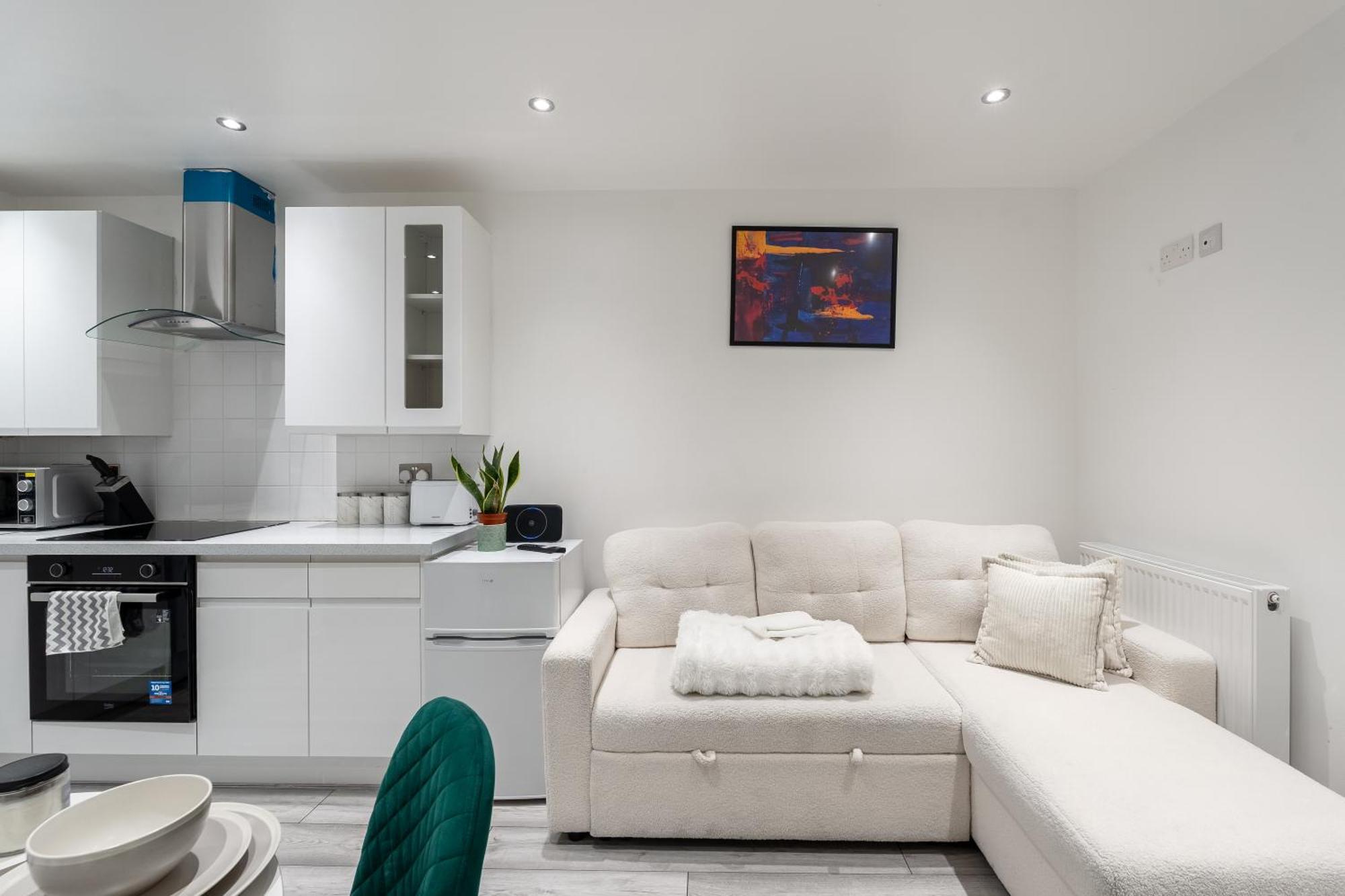Beautiful Flat Near Central London - Entire Flat - Equipped Kitchen - Private Bathroom 외부 사진