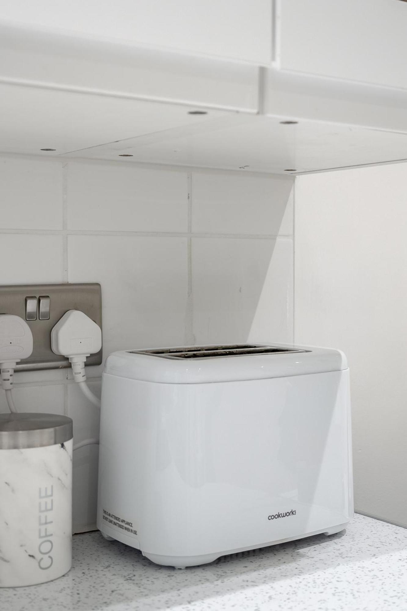 Beautiful Flat Near Central London - Entire Flat - Equipped Kitchen - Private Bathroom 외부 사진