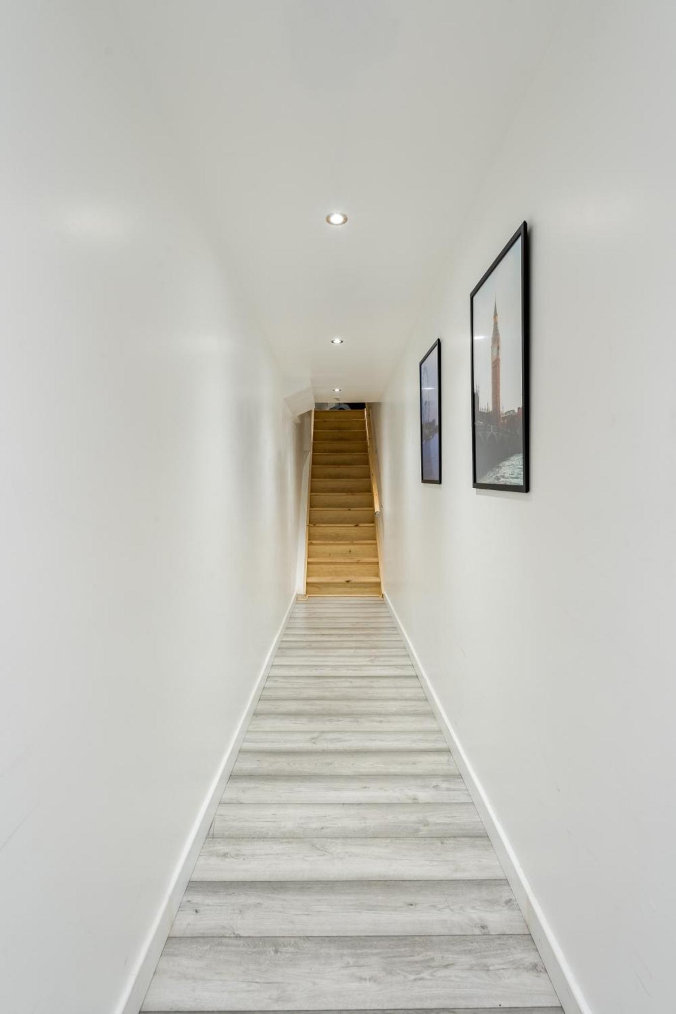 Beautiful Flat Near Central London - Entire Flat - Equipped Kitchen - Private Bathroom 외부 사진